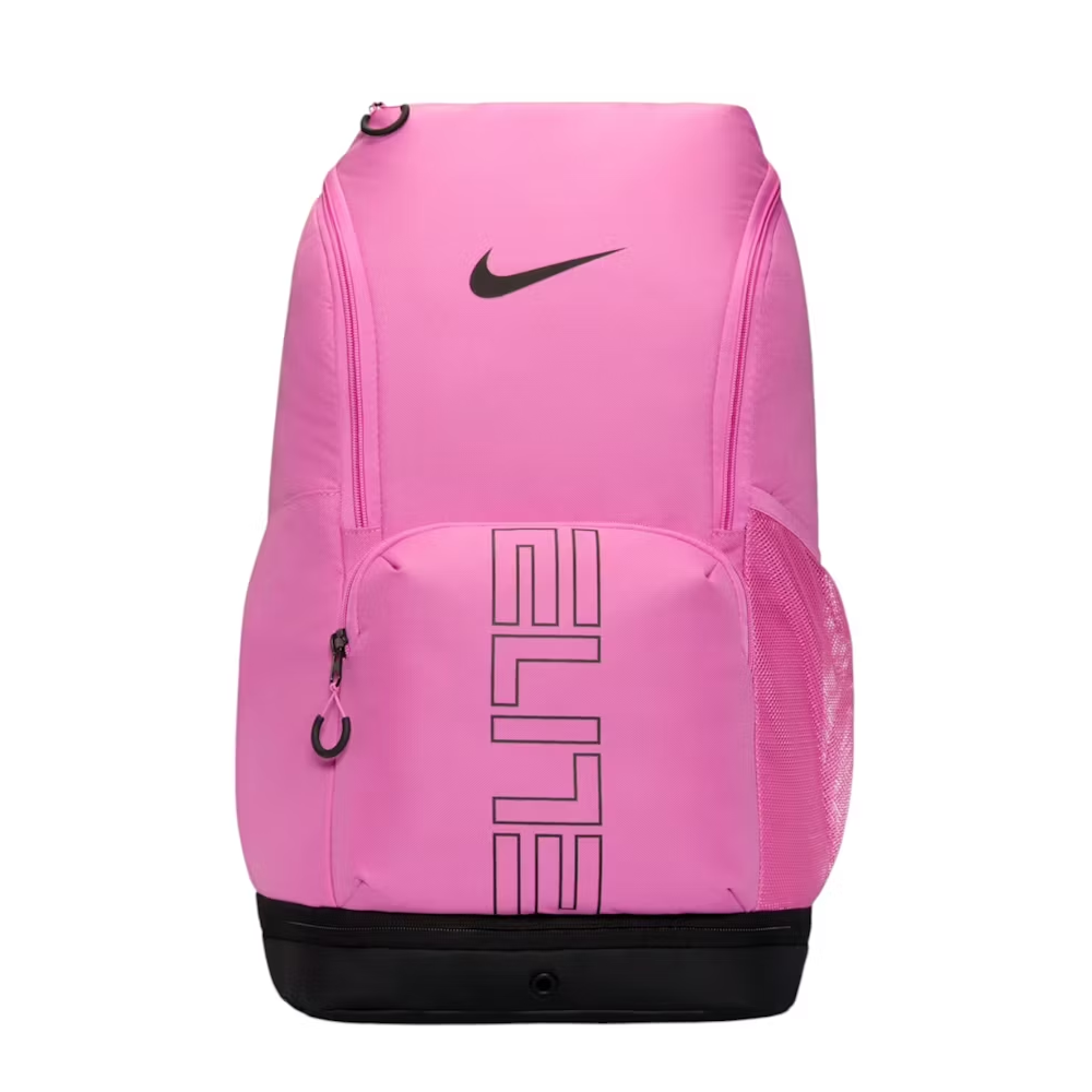 Sac à dos Nike Elite Varsity Bag en rose avec logo Nike et poignées de transport.